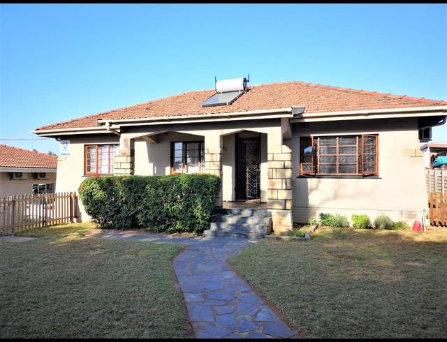 3 BEDROOM HOUSE FOR SALE IN BLUFF